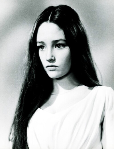 奥丽维娅·赫西（Olivia Hussey）