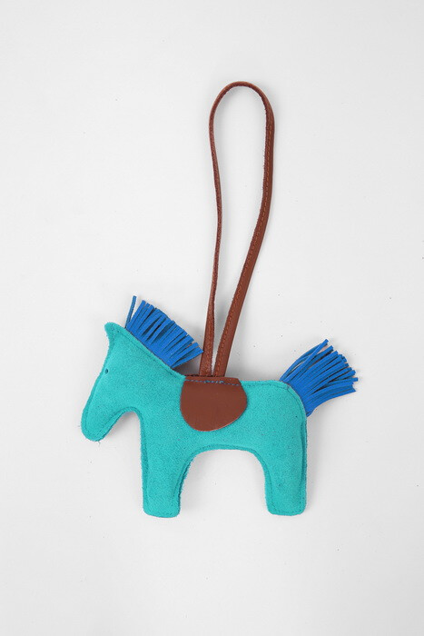 黄后英伦复古磨毛真皮彩色流苏小马包包配饰多色入