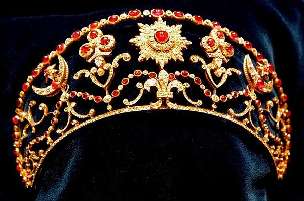 The Milford Haven Tiara By Bolin. This Tiara Belonged To Nada Of Milford Haven, nee Nadedja Mikhailovna, Countess Of Torby