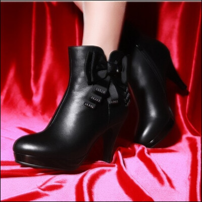 欢迎前来淘宝网铆钉靴-女鞋类实力旺铺，选购秋冬女鞋.超高跟鞋.舞蹈鞋.休闲运动鞋男女鞋。 长靴.中筒靴.短靴,想了解更多请进入cmsusulian的魅力旗靓店实力旺铺，更多铆钉靴-女鞋商品任你选购