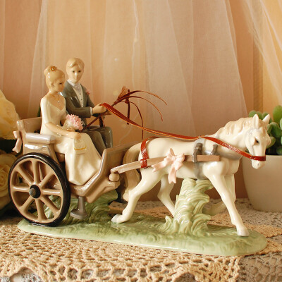 出口英国高端瓷偶婚礼马车驶向幸福送给结婚新婚的创意礼物