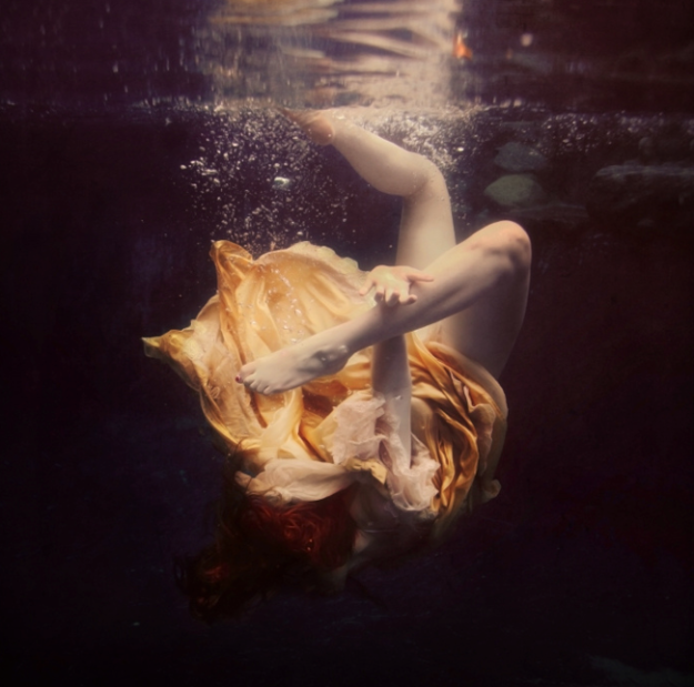 Brooke Shaden 水底