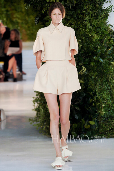 西班牙传统工艺的浪漫主义表达！Delpozo 2014春夏女装秀