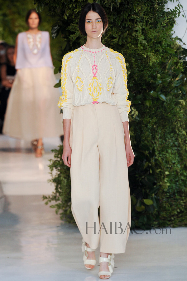 西班牙传统工艺的浪漫主义表达！Delpozo 2014春夏女装秀