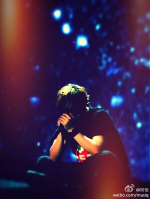 我不愿让你一个人