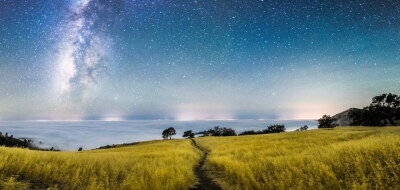 天文摄影师眼中的浩渺星球。Photo by：Michael Shainblum