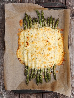 aged cheddar baked asparagus