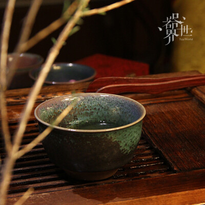 【器世界】钧窑茶具 纯手工 钧瓷品杯 #钧瓷茶杯#工艺美术大师靳林琳作品 收藏品-- 内壁如五彩池般绚丽的色彩