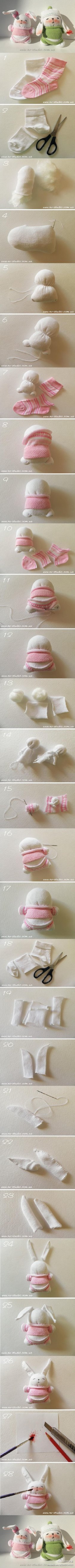 袜子做的兔子玩偶，好可爱~（源自花瓣网）（转）更多DIY创意生活☑欢迎关注DIY女皇