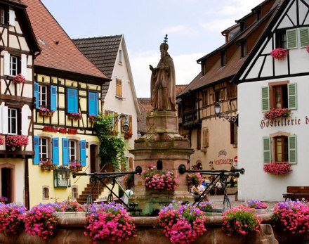 ★图行天下★ 【法国最美小镇Eguisheim】你在这里，会觉得自己站在画里！| photo by internet