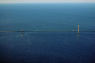 10 Mackinac Bridge, Michigan Connecting Michigan’s two peninsulas, the five-mile Mackinac Bridge is the dividing line between Lake Huron and Lake Michigan. Every Labor Day, the bridge is opened to pe…