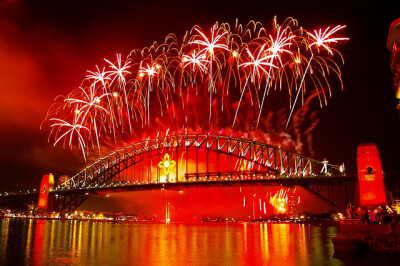 21 Sydney Harbour Bridge, Sydney The best time to see the Sydney Harbour Bridge is on New Year’s Eve, when the bridge forms the focal point of the city’s fireworks celebrations.