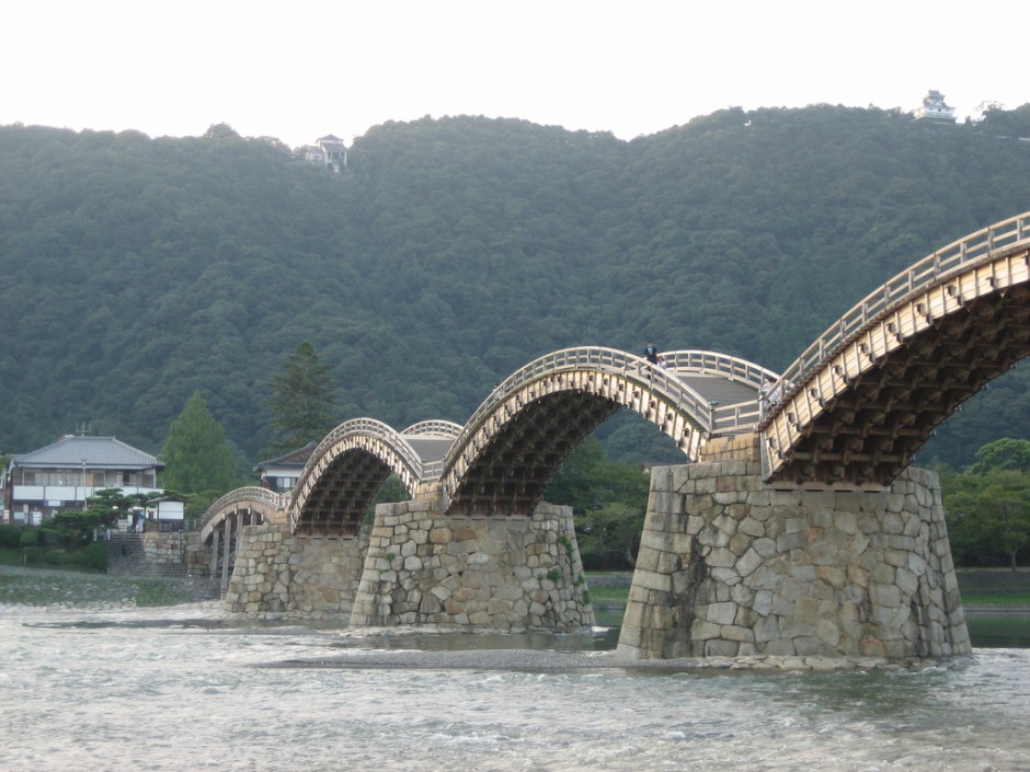 25 Kintai Bridge, Japan Built in 1673, this wooden arch bridge spans the Nishiki River in Japan’s Yamaguchi Prefecture. The current bridge is the last in a series of wooden bridges destroyed in rapid succession by localized flooding. Thanks to architectural improvements, this final version still st…