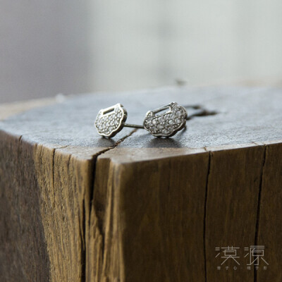 S纯银带钻长命锁耳钉耳饰防过敏饰品韩版首饰气质款送女友礼