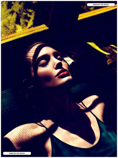 土耳其版 Vogue Turkey 2012.03 Angelina Jolie by Mert &amp; Marcus