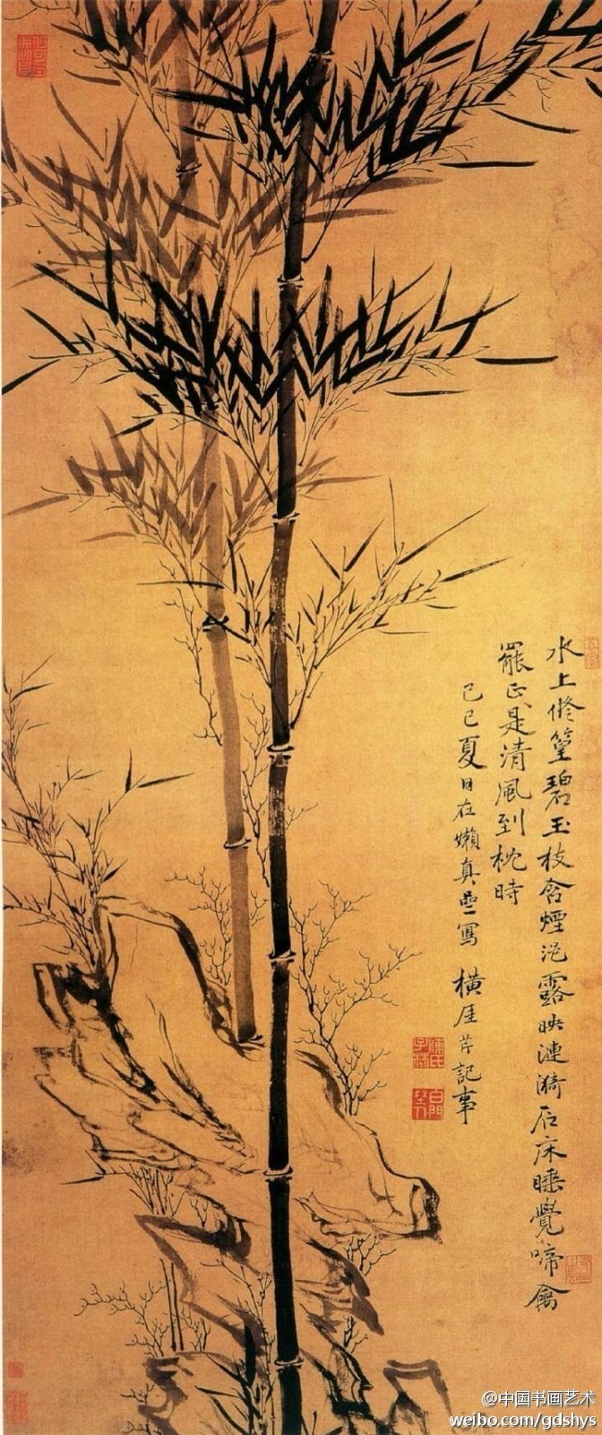 【 明 陈芹《修篁文石图》 】 画中修竹挺拔向上，周围丛生着细小的棘条和新篁弱枝。画家以浓淡二墨分写两竹，笔道劲利，竹叶以焦墨渴笔向上拖出，呈郁郁上升之势、生机勃发之貌；棘条新篁以细豪中锋写出，纤弱绢秀，与修竹形成对比。画面构图清逸洒脱，墨韵悠长。