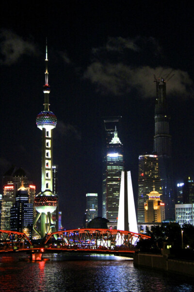 不要以为，上海，这个摩登而拥挤的城市，就没有她的宁静之美