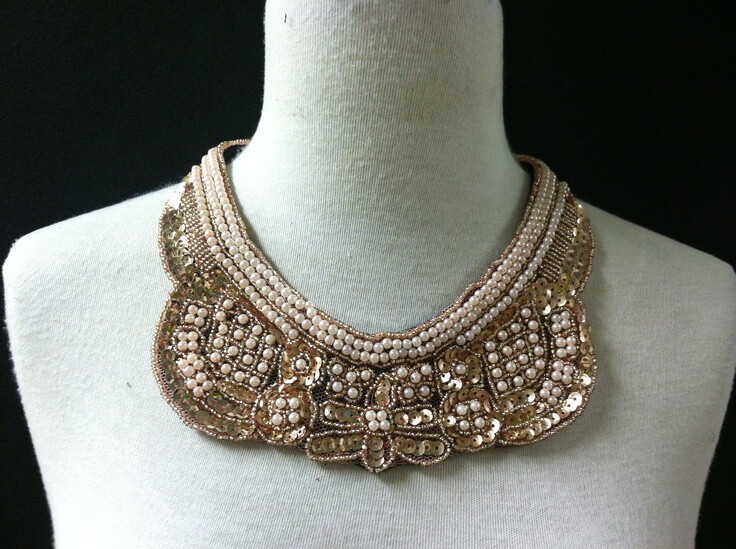 So elegant! Pearls and rose gold. Photo by Pop a Collar http://www.etsy.com/shop/Popacollar