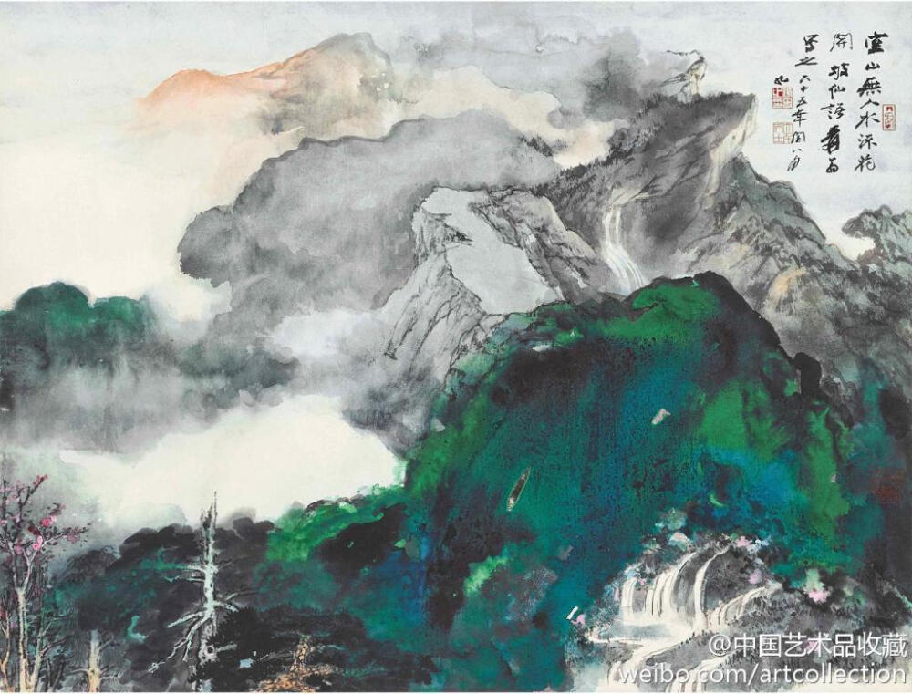 【 张大千 《翠谷清溪》 】镜心，纸本设色，66.4×87cm，1976年作。 泼墨泼彩，不仅是张大千继其集传统大成之后走向个人创新巅峰的画风；也是他出国十余年后，成功地将中国画中泼墨大写意风格结合当年世界抽象绘画潮流，开发出他独特豪放、法古变今、前无古人、走向世界画坛的伟大成就。