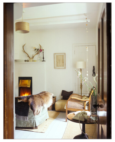 (via Interiors by Stylist and Art director Rosie Brown.)