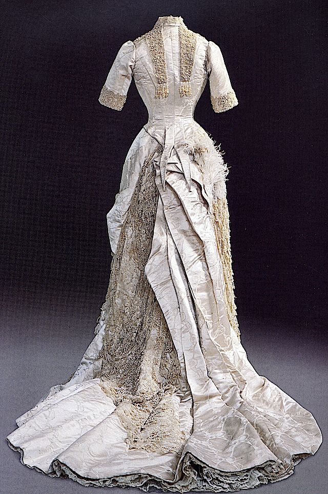 Dress worn by Maria Feodorovna, 1870’s-80’s