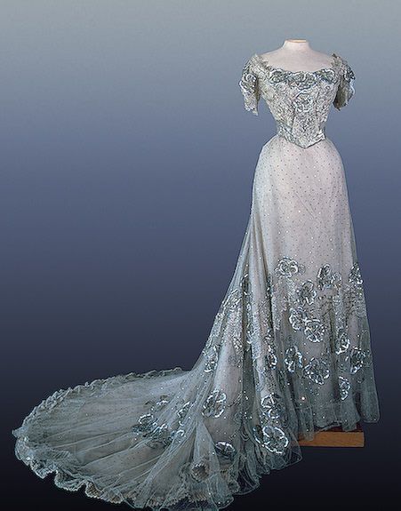 Evening dress worn by Alexandra Feodorovna, 1900s, Russia