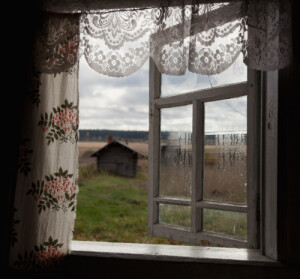 (via Window in the autumn &amp;#8230; - Олюков Сергей - LensArt.ru)