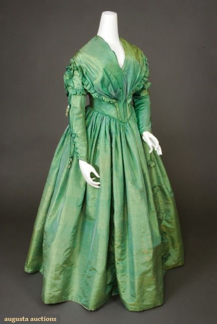 GREEN CHANGEABLE SILK DRESS, 1840s