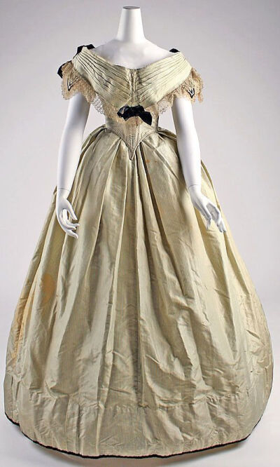 dress 1855-60