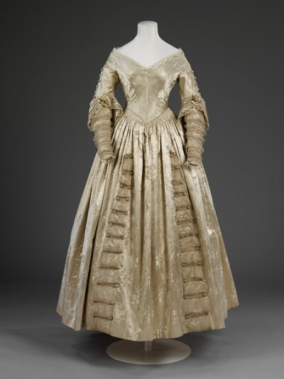 Wedding Dress 1841