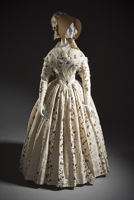 Woman's Dress | 1845-49 (click through for more views)