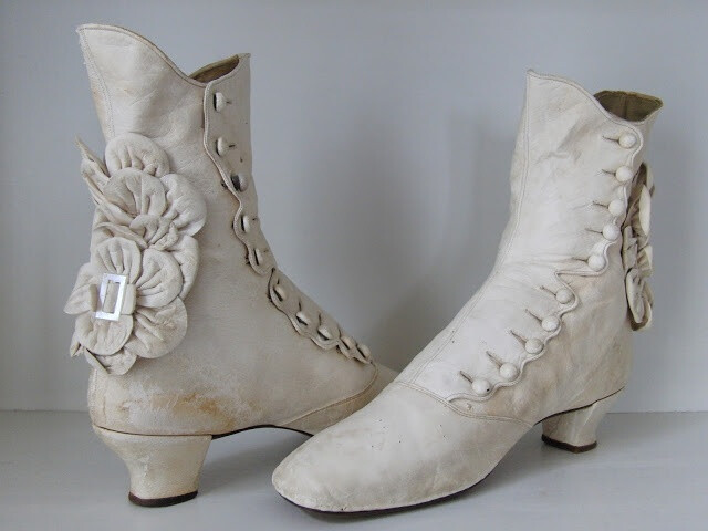 Bridal Wedding Boots 1880 invictoriantimes.blogspot.com