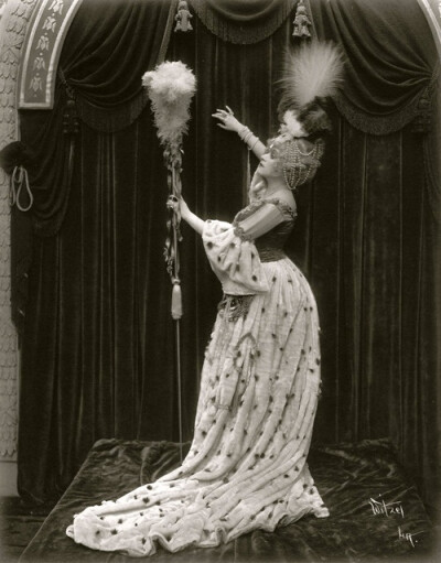 Theda Bara, Madame Du Barry, 1917