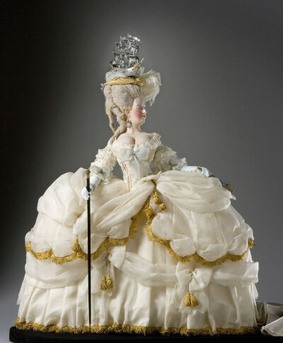 Marie Antoinette (at court)