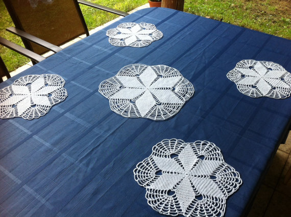 SALE Set of white hand crochet doilies