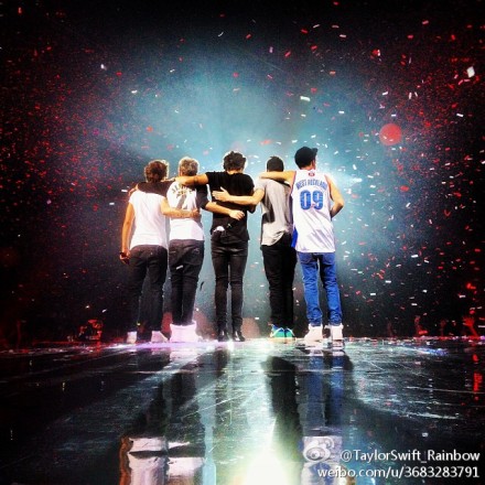 #I ♡1D forever &amp;amp; always# @Luv_JX_LittleThings @OneDirection音悦Tai饭团 @EleanorCalderPIC