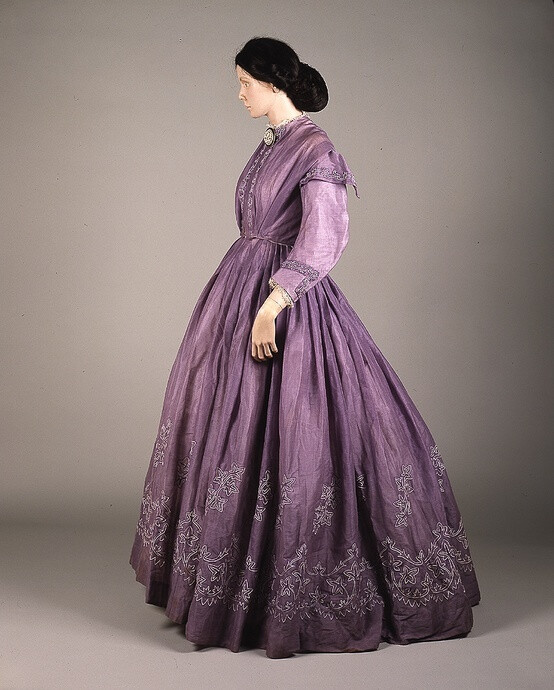 beautifuldressfromthe1860s