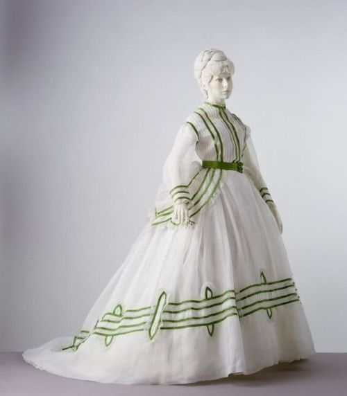 Day dress, 1869