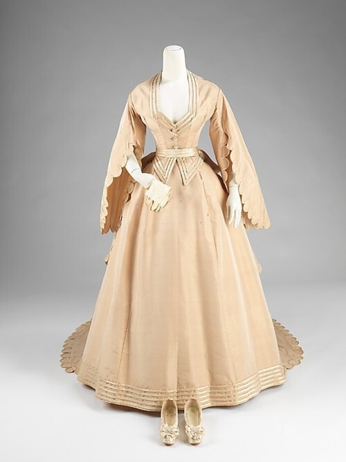 Wedding ensemble and shoes by Courvoisier, 1870 US, the Met Museum.