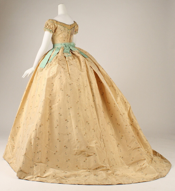 Ball gown ca. 1867 French