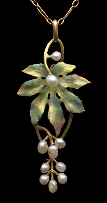 FERDINAND ZERRENNER (Pforzheim) Art Nouveau Pendant Gold Enamel Pearl European,ca 1900