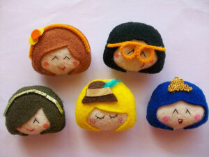 5 cute lolligirl felt dolls