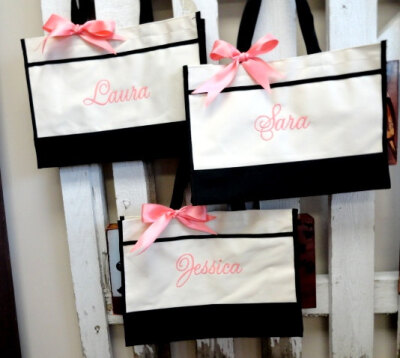 Personalized Bridesmaid Tote Bags Set of 5 for Wedding Party in Black, Navy, Red, Hot Pink or Lime