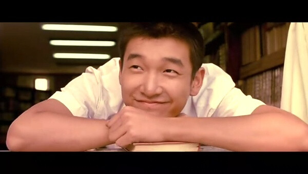 【假如爱有天意】电影里最爱的角色,俊河,笑起来太幸福了.