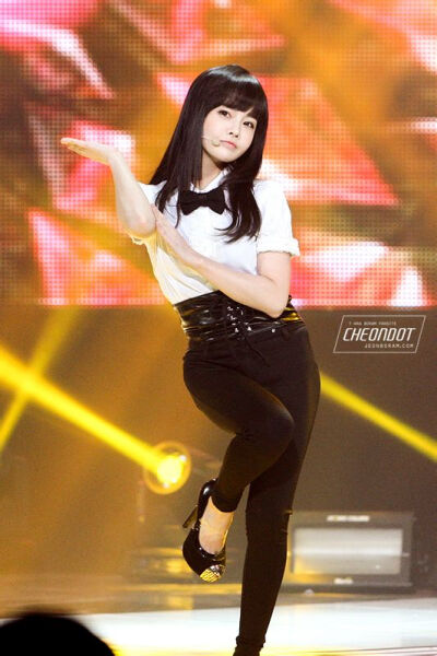 【T-ara 全宝蓝】131029 SBS MTV The Show - 谎言 饭拍CRLOGO宝蓝个站(JEONBORAM.COM)