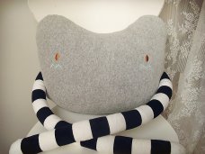 CUICUI原创长手大脸猫猫 靠垫抱枕 毛巾料超舒适