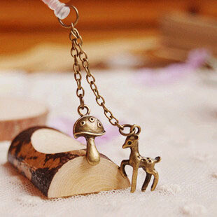 满奈森饰品热销森系动物手机挂件防尘塞