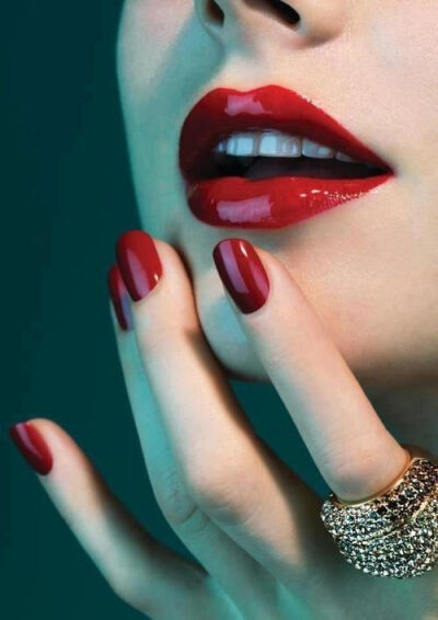 Short nails make this a classy color