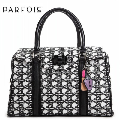 PARFOIS 麻料+绣花 剑桥包定型包 http://pretty28.taobao.com/