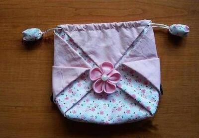 樱花锦囊化妆包零钱包的制作方法